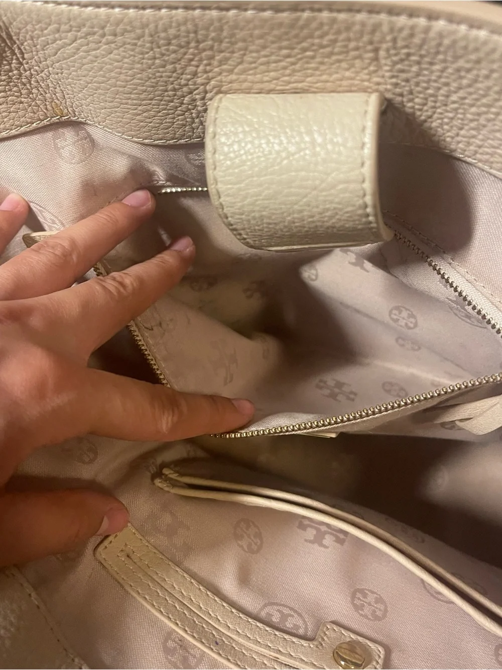 Tory Burch Ivy Side-Zip Leather Tote in Light Oak Pebbled Leather